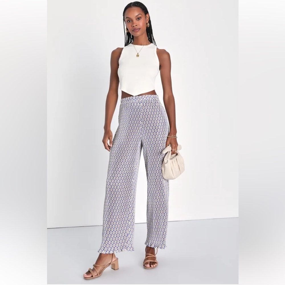 NWOT Lulu's Blue and Cream Geometric Wide Leg Pants